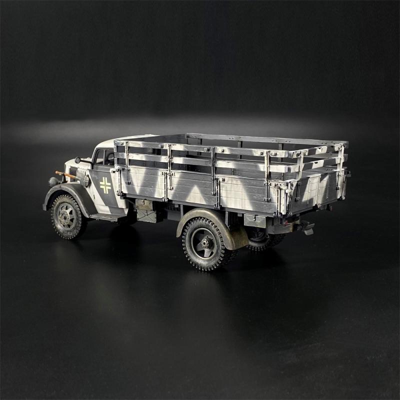 Winter Camouflage Opel Blitz 3ton Cargo Truck--includes removeable flag #7