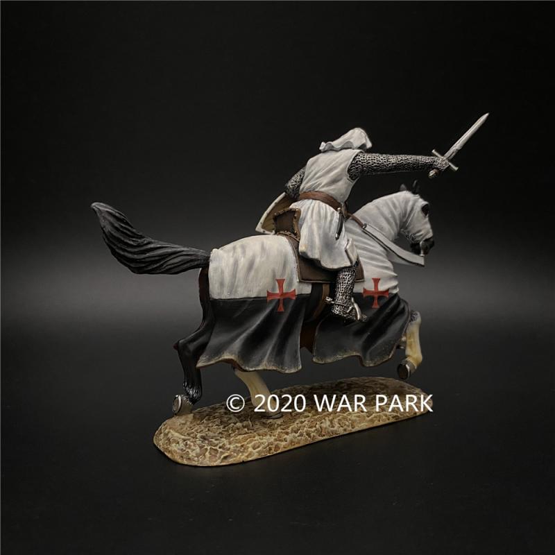Mounted Knights Templar (leaning forward in saddle, sword pointed forward)--single mounted figure #3