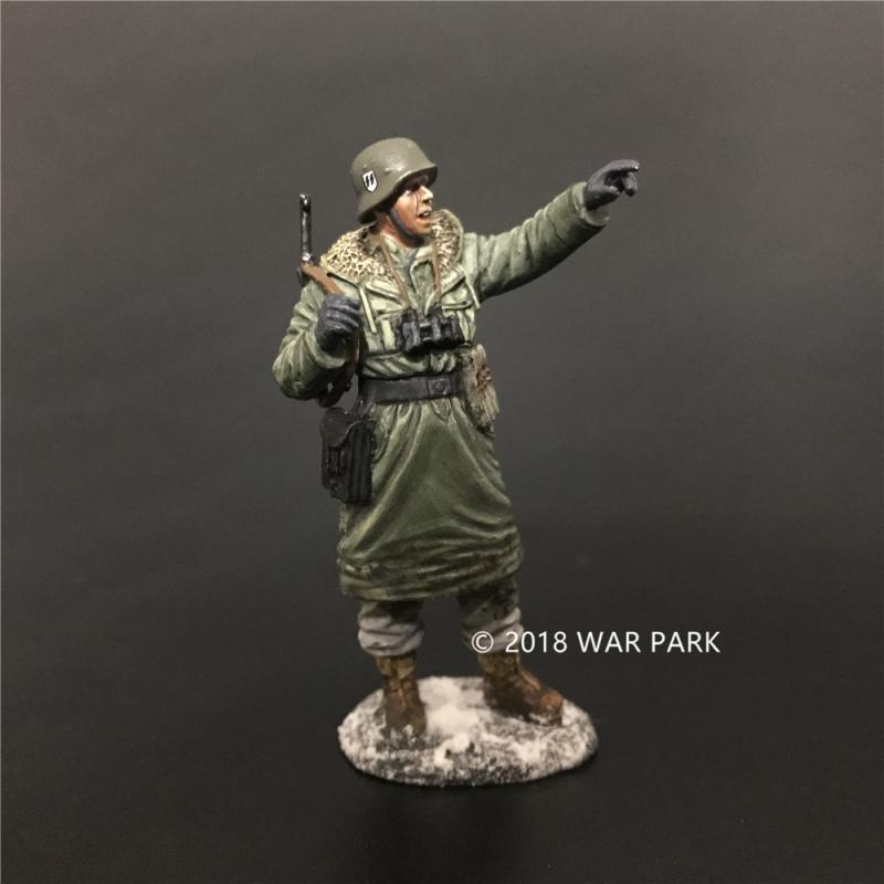 LSSAH officer with MP40 pointing with left hand, Battle of Kharkov--single figure #1