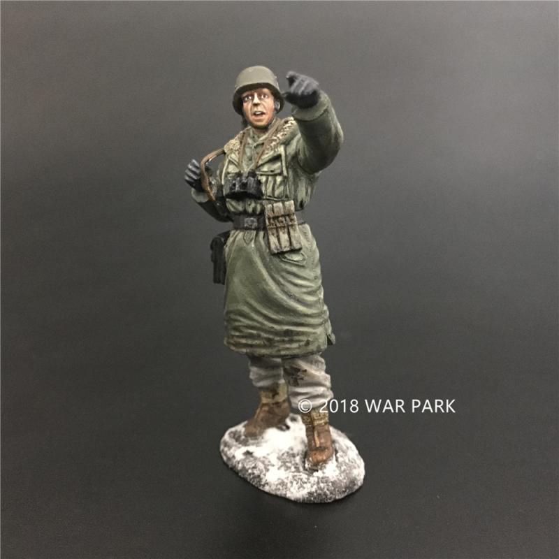 LSSAH officer with MP40 pointing with left hand, Battle of Kharkov--single figure #2