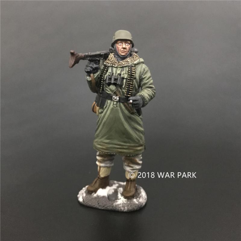 LSSAH soldier with MG42 smoking, Battle of Kharkov--single figure #1