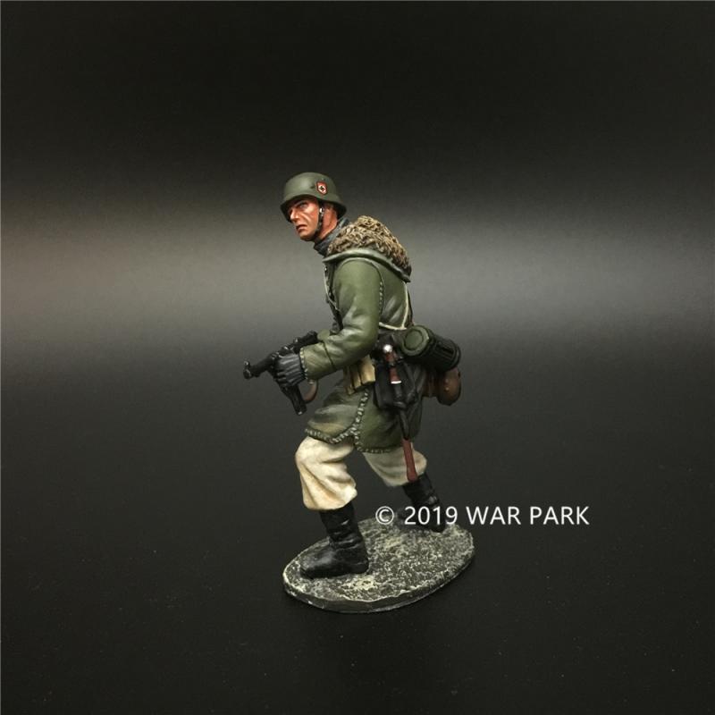 LSSAH Soldier Shooting with MP40, Battle of Kharkov--single figure #4