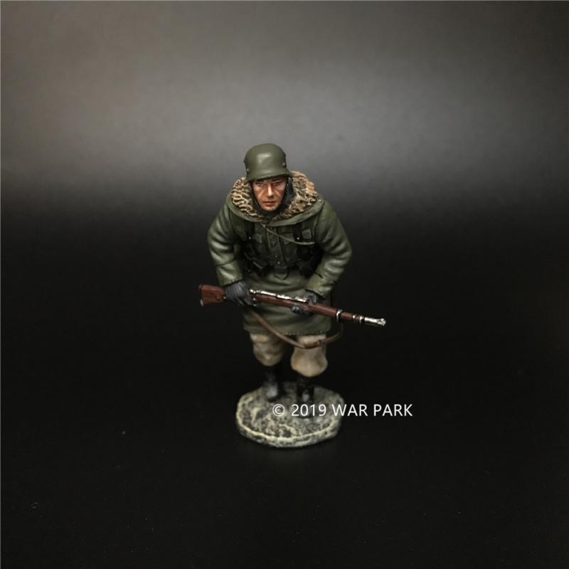 LSSAH Soldier Running with a 98k (rifle in both hands), Battle of Kharkov--single figure #2